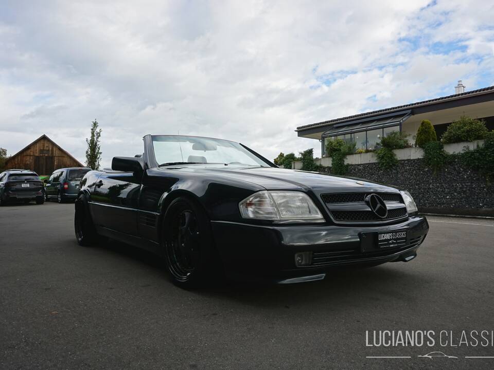 Image 13/49 de Mercedes-Benz 500 SL (1992)