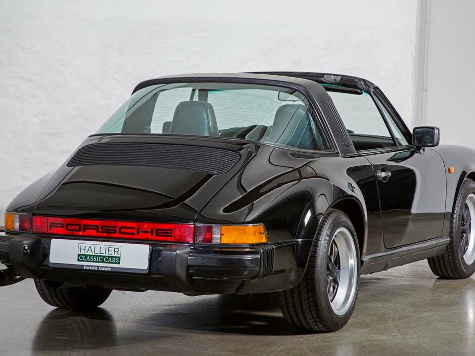 Bild 11/32 von Porsche 911 Carrera 3.2 (1986)