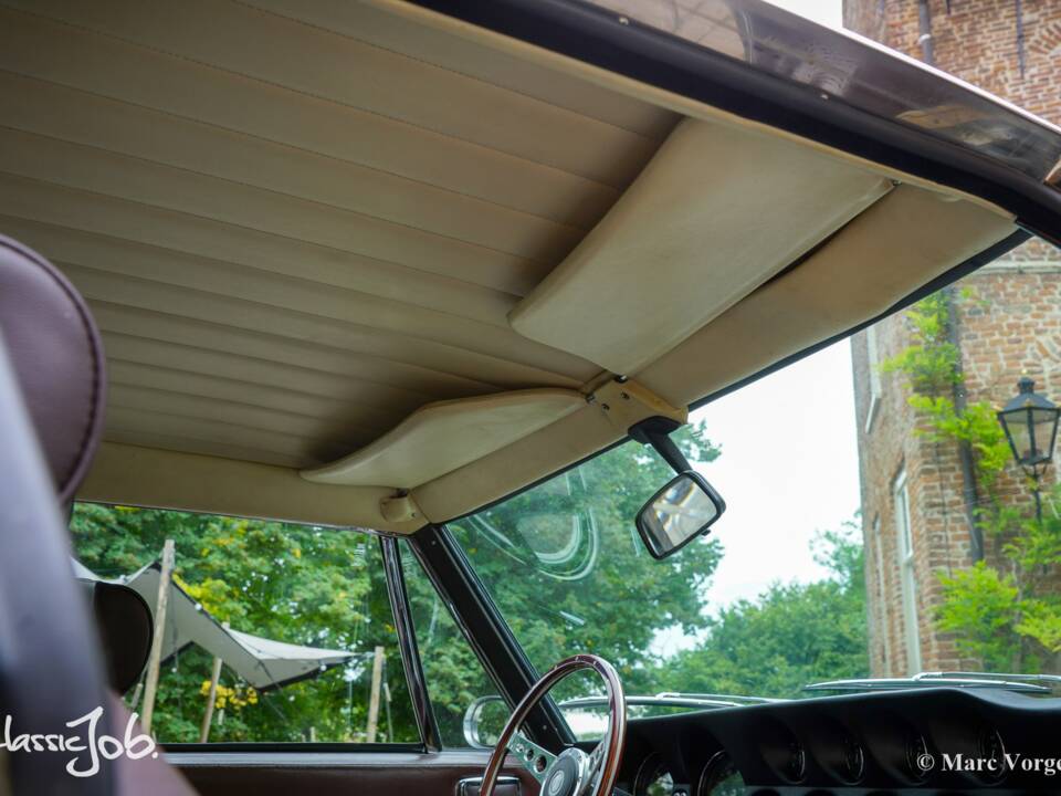 Bild 13/52 von Jensen Interceptor  MK III (1972)