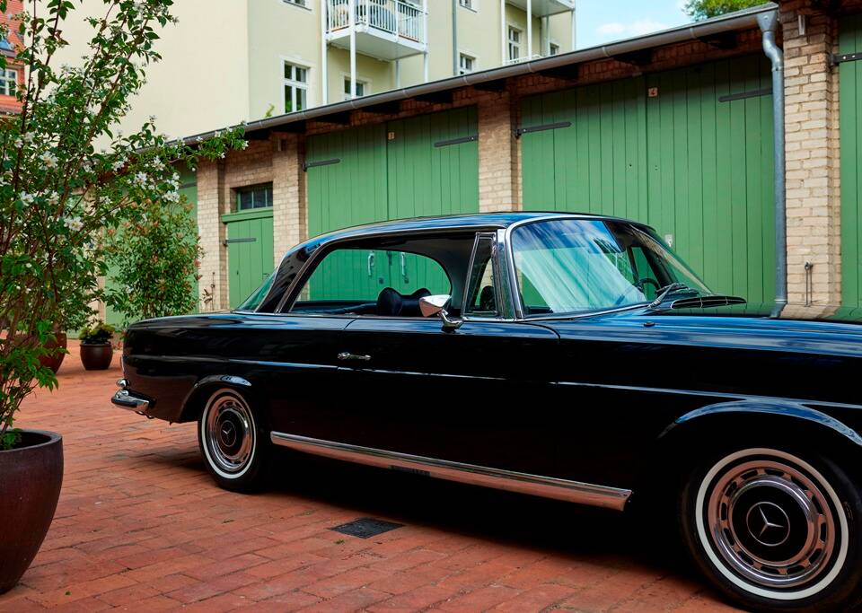 Image 185/188 of Mercedes-Benz 280 SE 3,5 (1971)