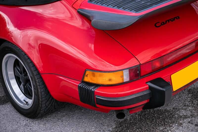 Bild 38/39 von Porsche 911 Carrera 3.2 (1989)