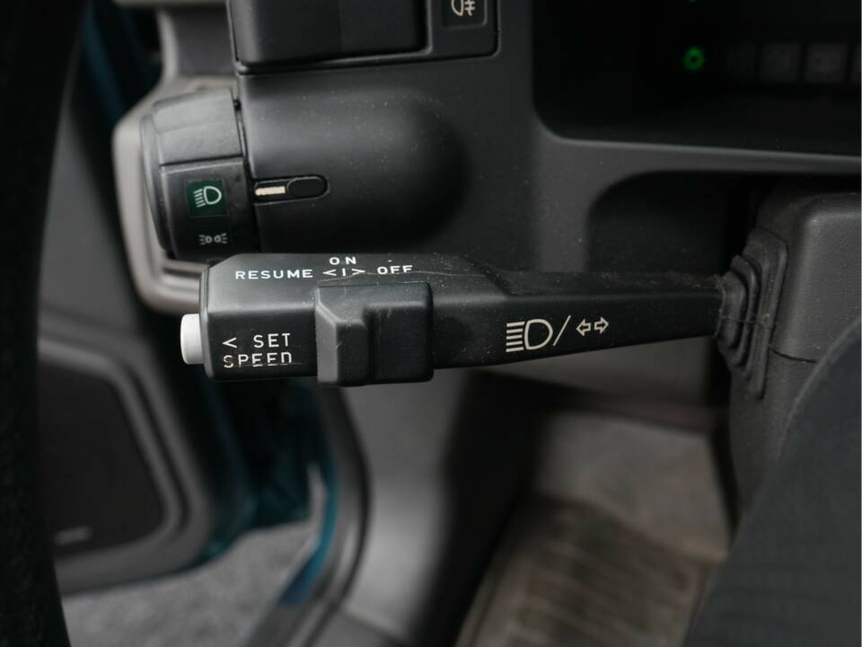 Image 22/42 of Volvo 480 Turbo (1992)