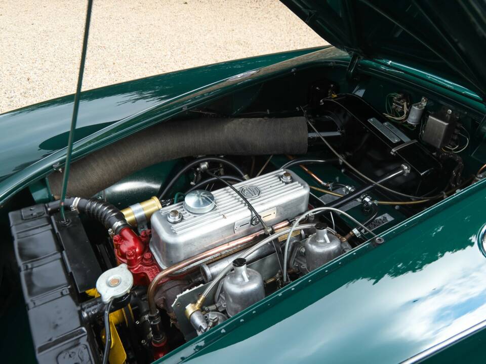 Image 24/50 de MG MGA 1500 (1958)