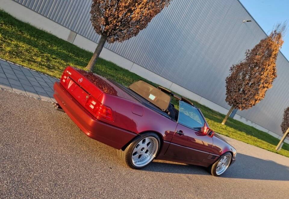 Imagen 6/7 de Mercedes-Benz 500 SL (1991)