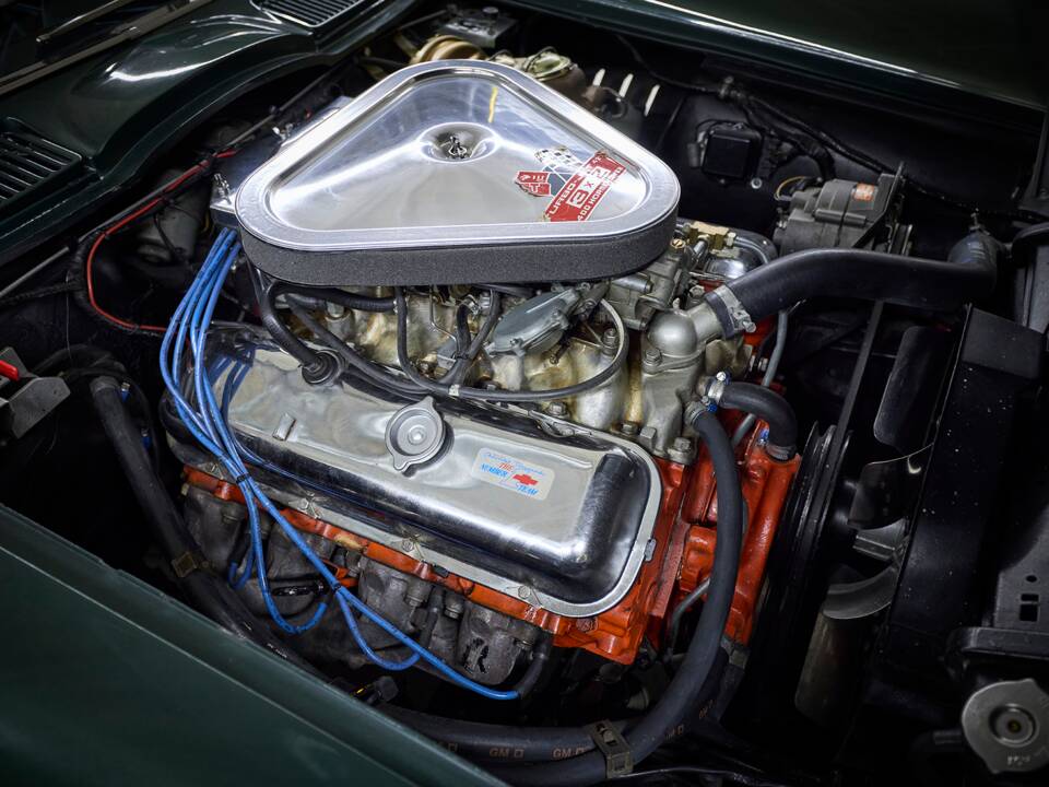Image 54/78 of Chevrolet Corvette Stingray 427 (1967)