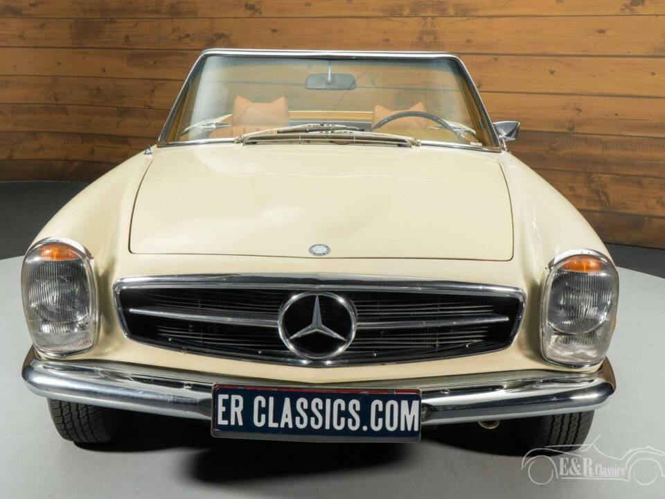 Image 3/19 de Mercedes-Benz 280 SL (1970)