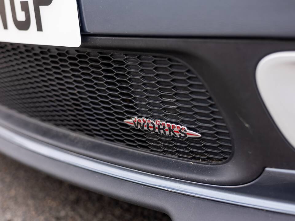 Image 16/50 of Mini Cooper S JCW GP (2006)