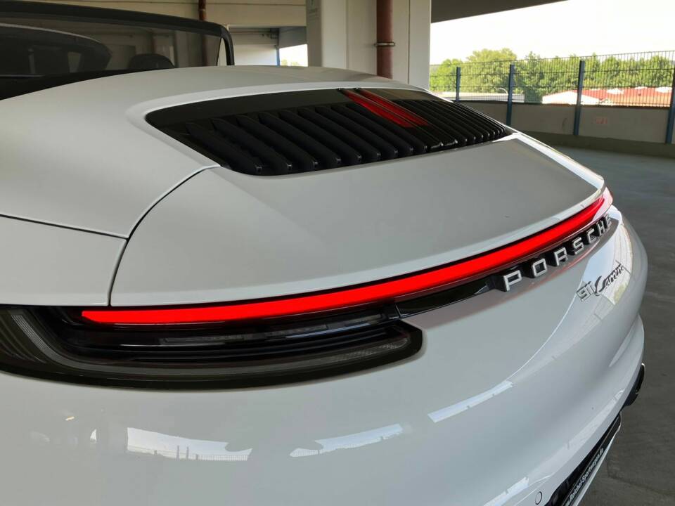 Image 10/22 de Porsche 911 Carrera (2023)