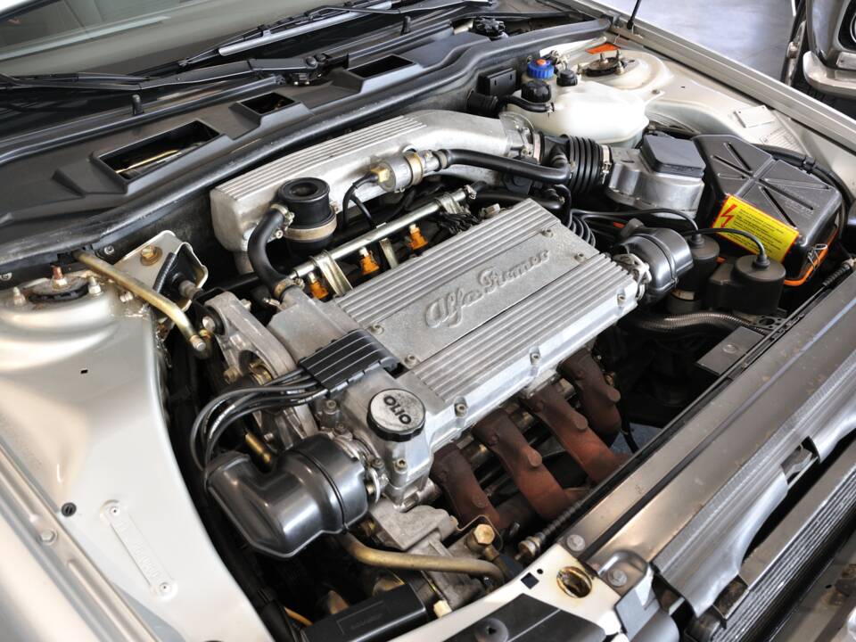 Bild 14/41 von Alfa Romeo 164 2.0 (1990)