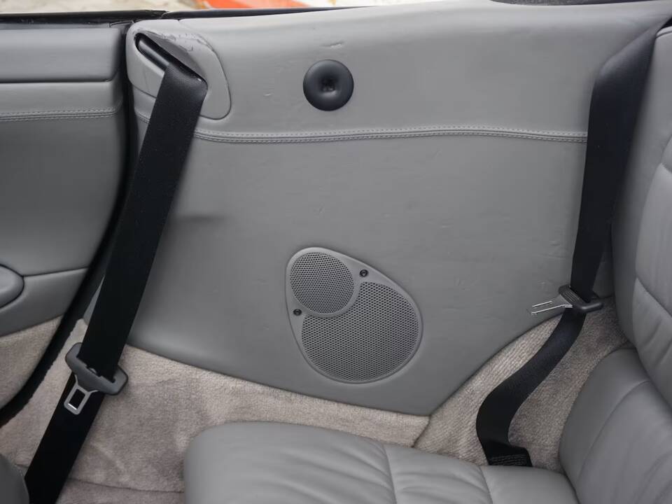 Afbeelding 48/50 van Porsche 911 Carrera 4 (2003)