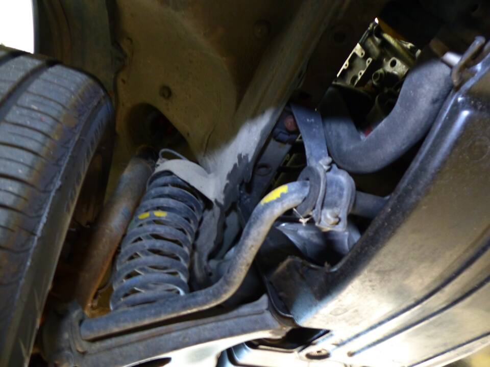 Immagine 47/73 di Mercedes-Benz 190 D 2.5 (1990)