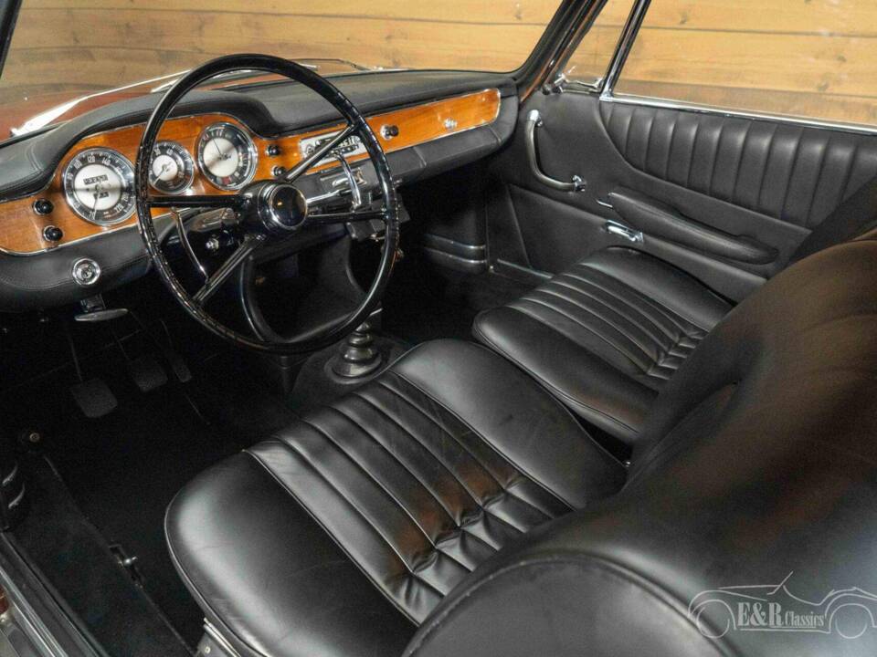 Image 2/19 de BMW 3200 CS (1965)