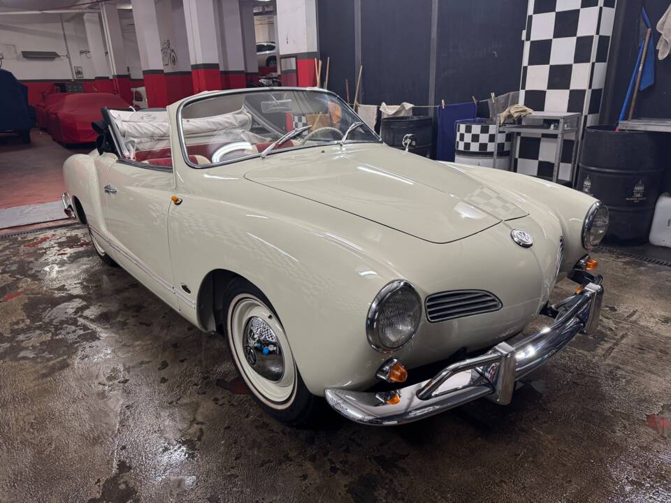 Image 15/27 of Volkswagen Karmann Ghia 1200 (1962)