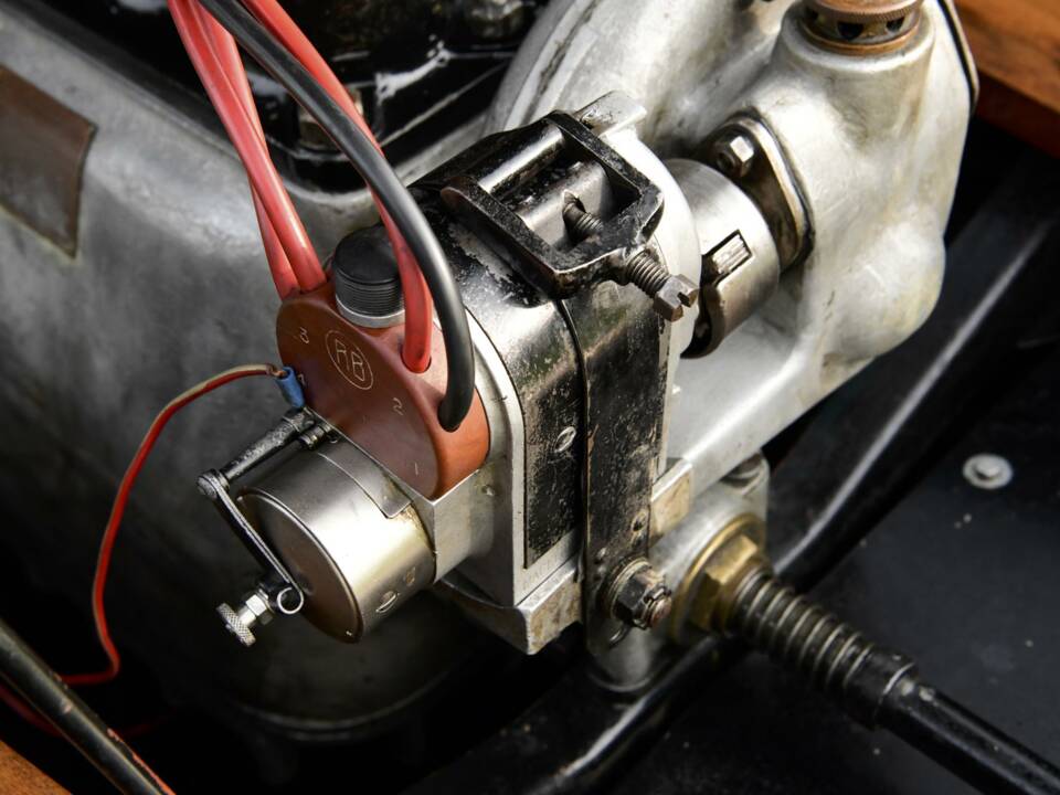 Image 46/50 of Renault Type DG (1913)