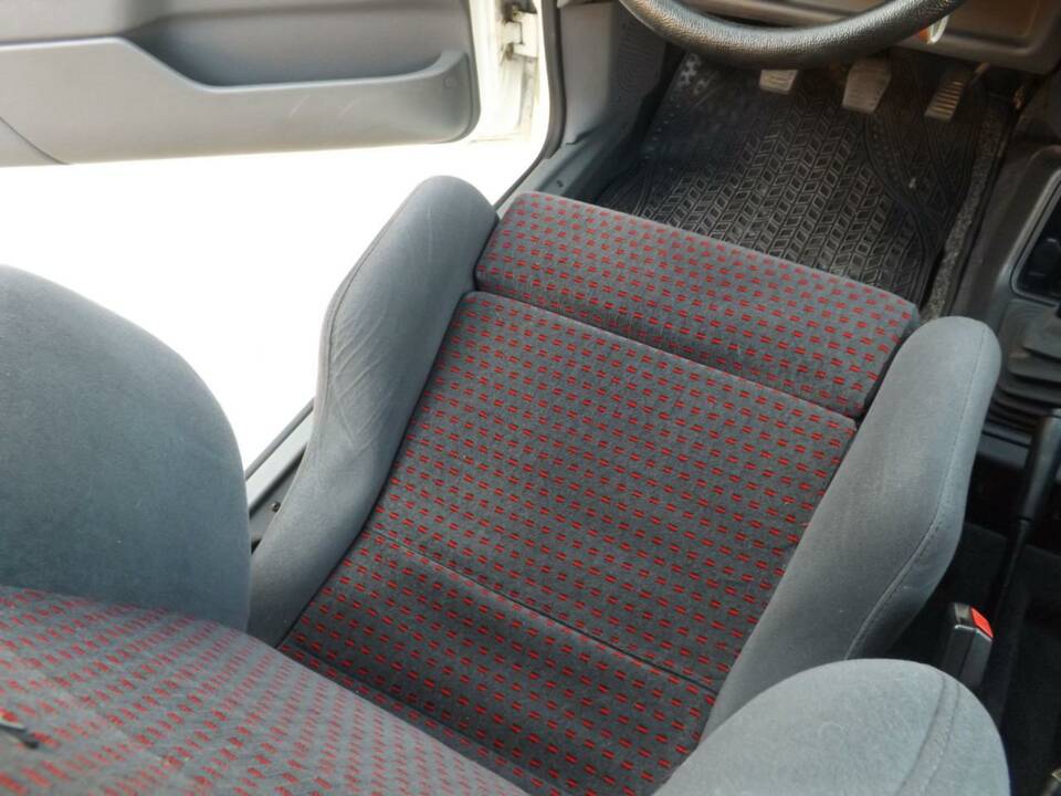 Immagine 22/50 di Ford Escort turbo RS (1987)