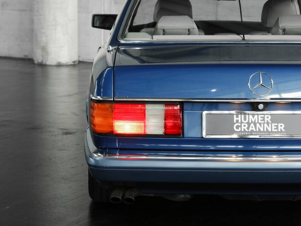 Image 37/39 of Mercedes-Benz 560 SEC (1990)