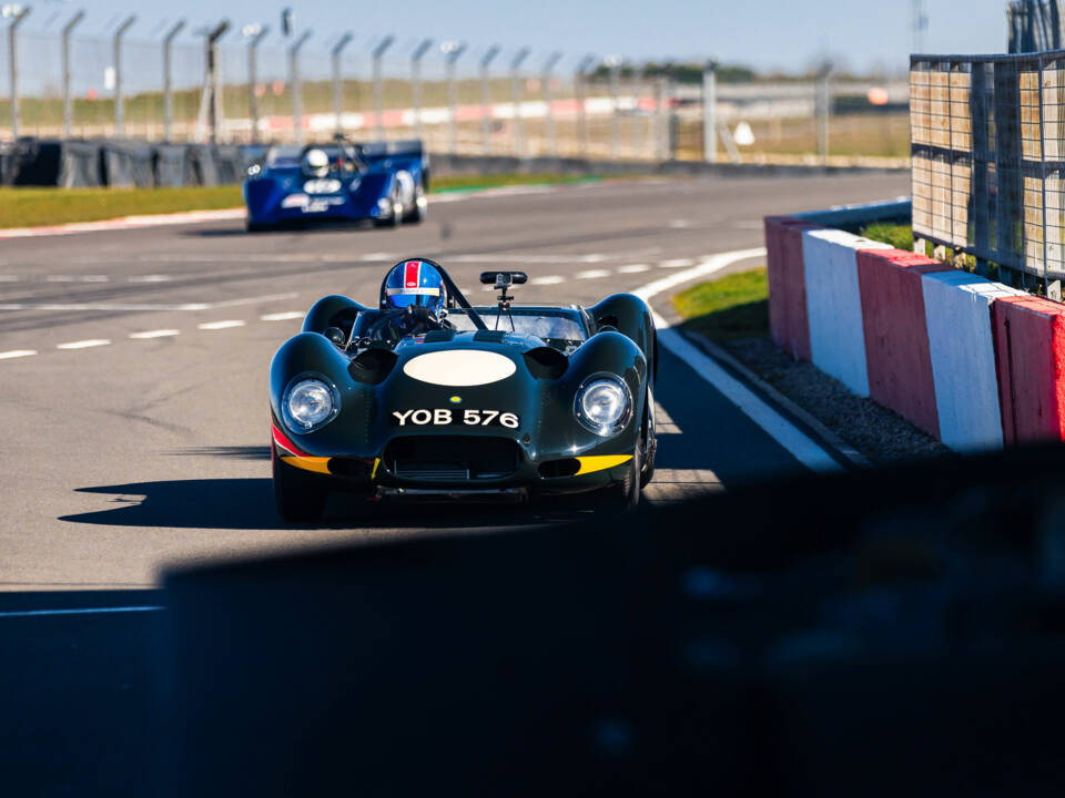 Afbeelding 3/34 van Lister Knobbly (2021)