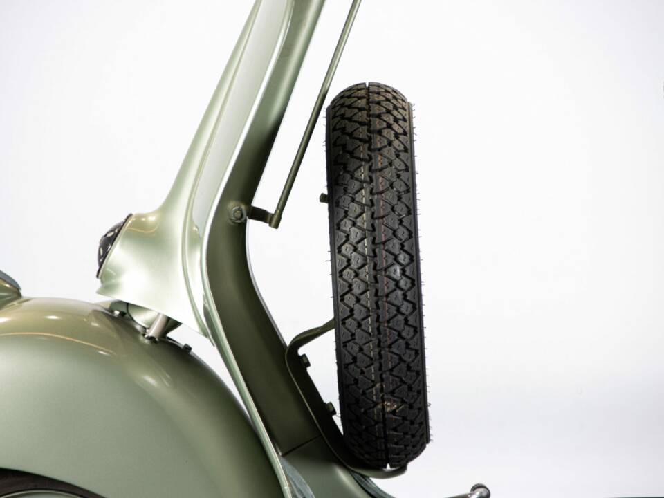 Immagine 26/50 di Piaggio Vespa 125 (1950)