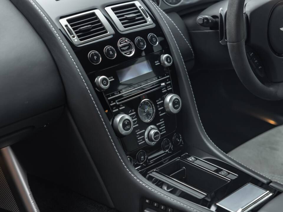 Bild 28/56 von Aston Martin DBS (2010)