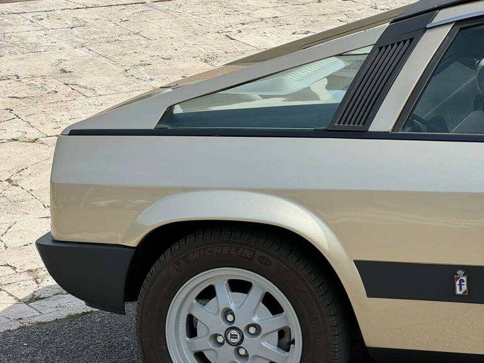 Imagen 14/15 de Lancia Beta Montecarlo Spider (1981)