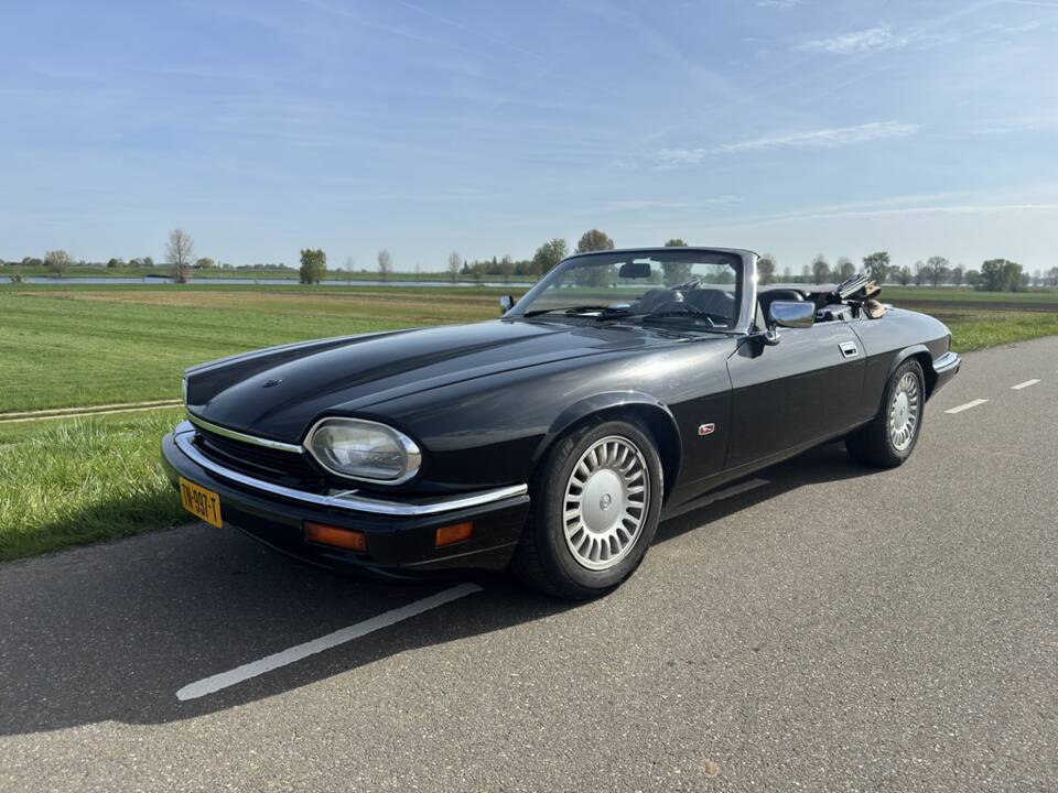 Image 1/8 of Jaguar XJS 4.0 (1995)