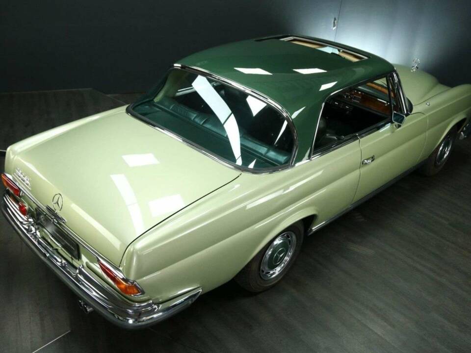 Image 6/30 of Mercedes-Benz 280 SE (1970)