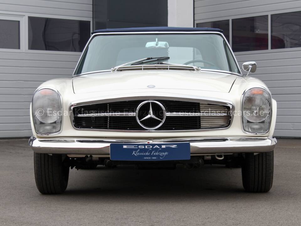 Afbeelding 21/31 van Mercedes-Benz 230 SL (1967)