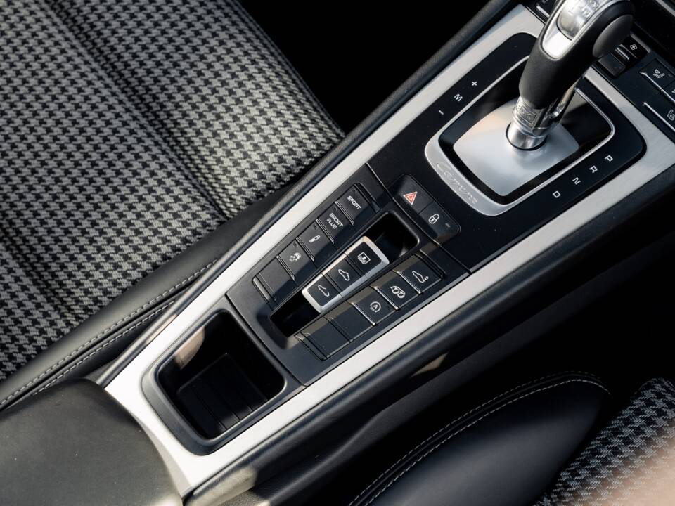 Immagine 59/71 di Porsche 911 Carrera S (2014)