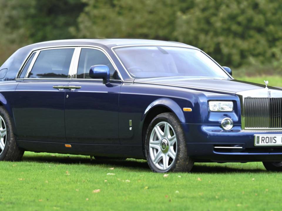 Image 6/49 of Rolls-Royce Phantom VII (2009)