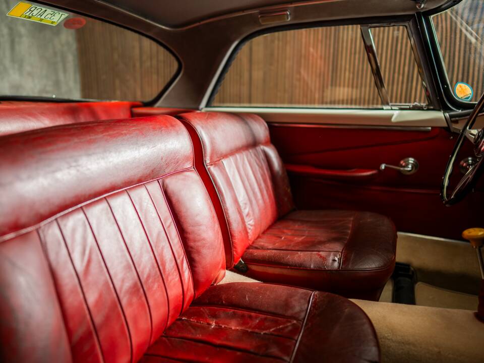 Bild 32/99 von Maserati 3500 GT Touring (1959)