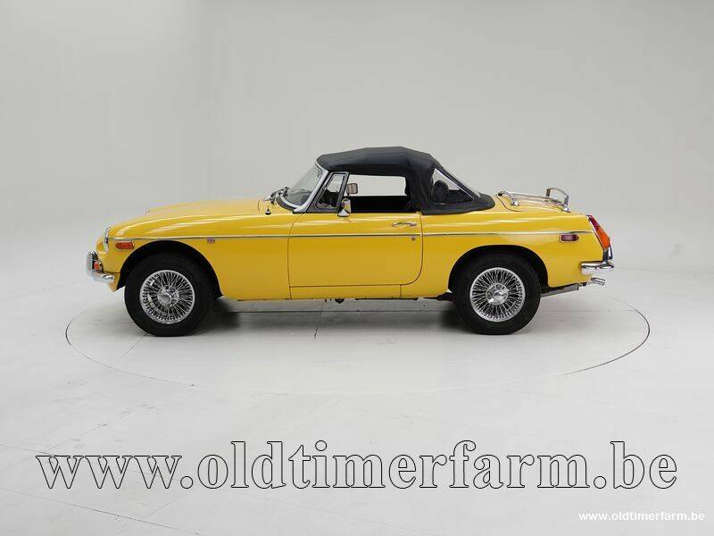 Image 13/15 of MG MGB (1978)