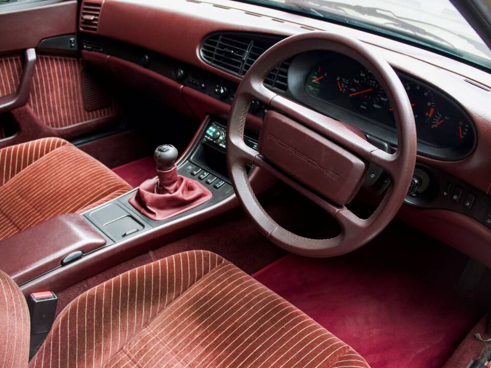 Image 4/24 of Porsche 944 Turbo (1988)