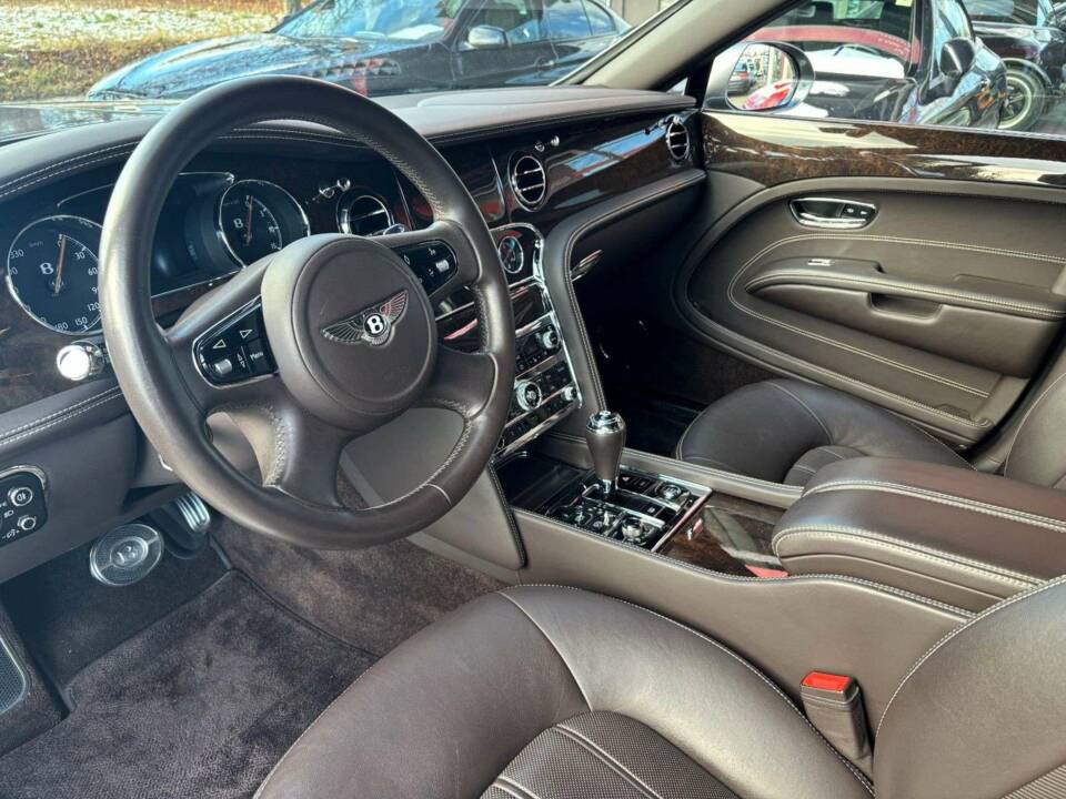 Bild 13/26 von Bentley Mulsanne (2013)