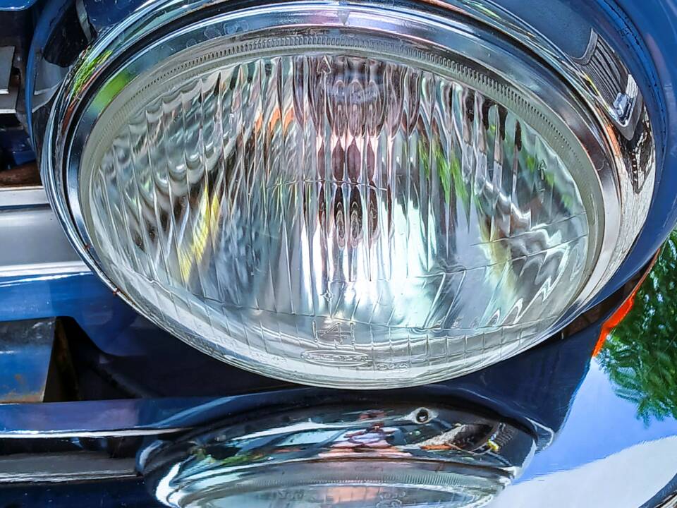 Image 51/51 of Triumph TR 6 (1975)