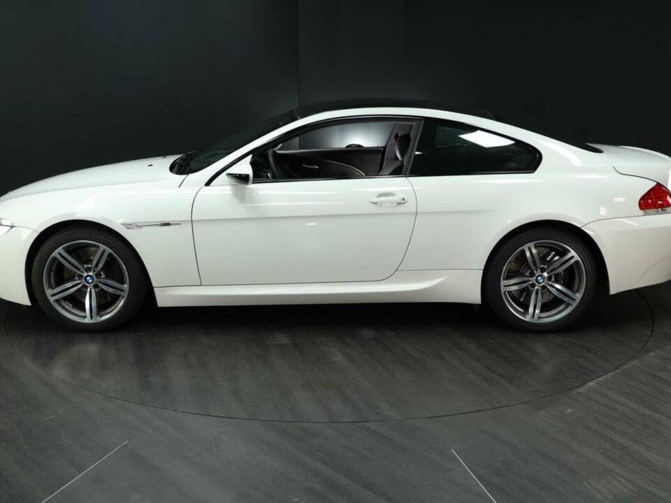 Afbeelding 3/50 van BMW M6 (2006)
