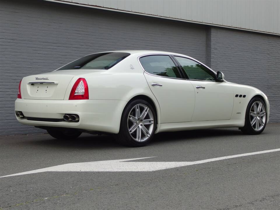 Image 3/99 de Maserati Quattroporte 4.2 (2010)
