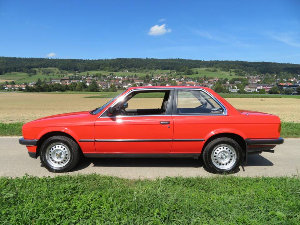 Bild 3/22 von BMW 318i (1984)