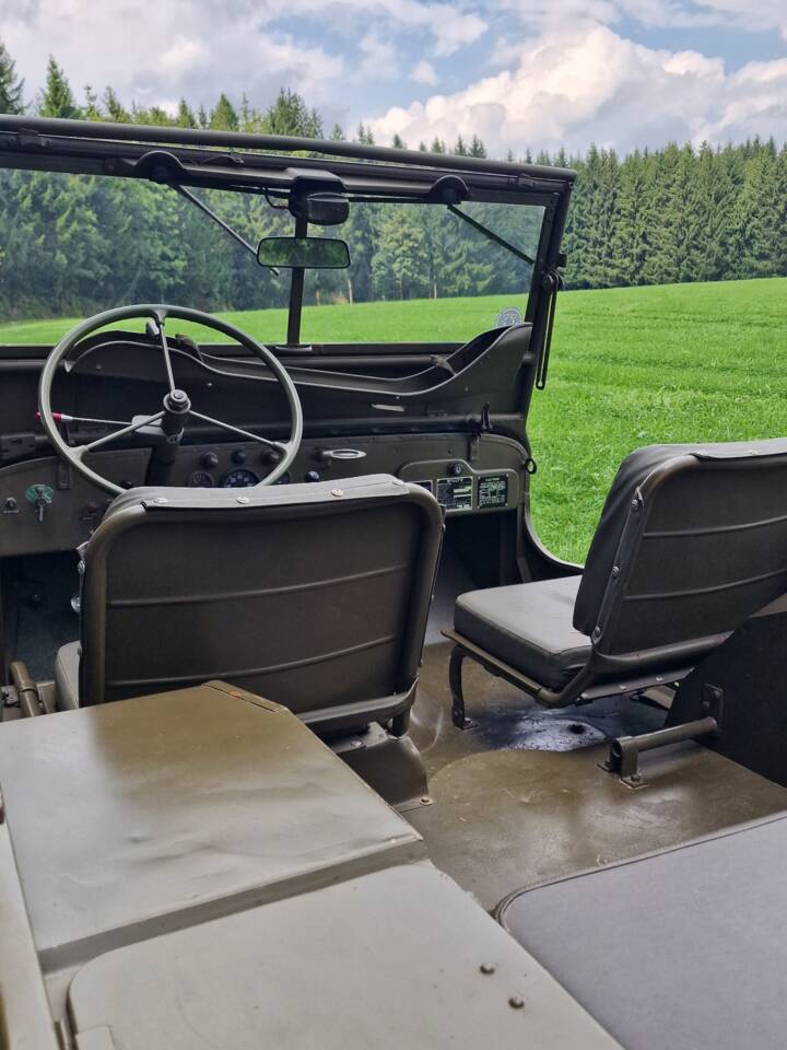 Bild 51/109 von Hotchkiss M 201 (1962)
