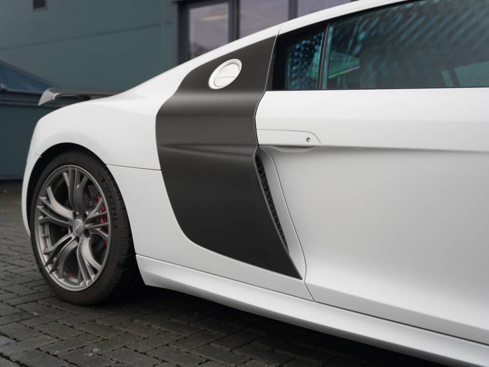 Bild 49/50 von Audi R8 GT (2011)