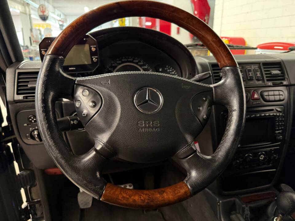 Image 8/22 de Mercedes-Benz G 55 AMG Kompressor (LWB) (2005)