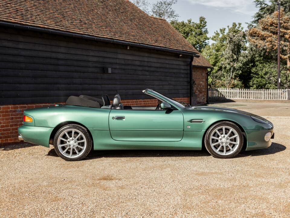 Bild 25/83 von Aston Martin DB 7 Vantage Volante (2001)