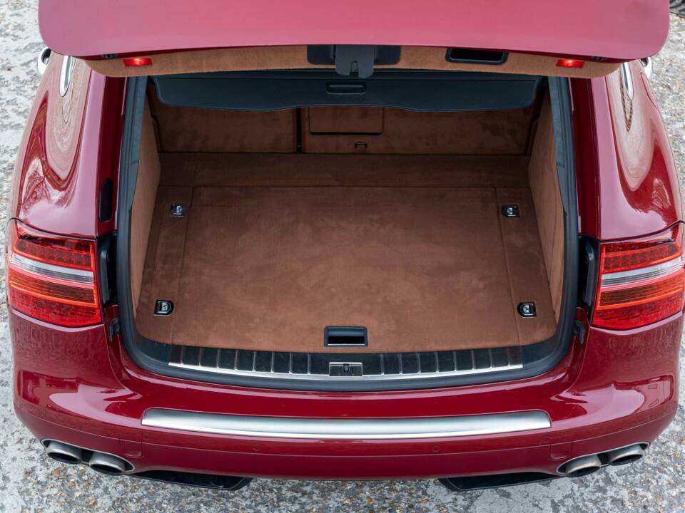 Image 34/45 of Porsche Cayenne Turbo (2009)