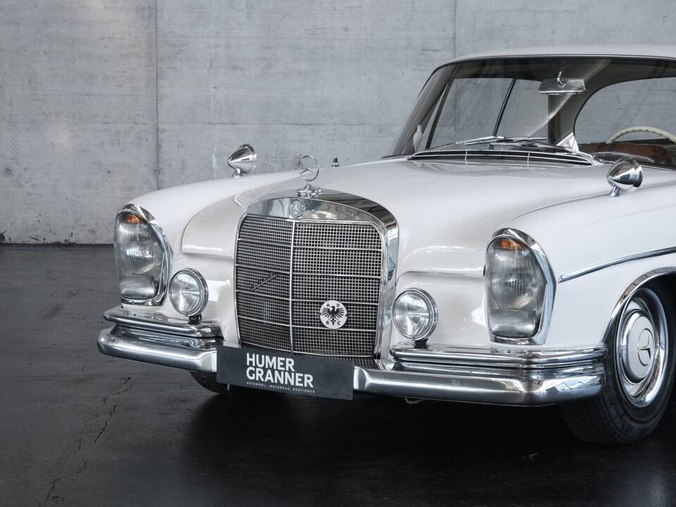 Afbeelding 12/50 van Mercedes-Benz 300 SE (1963)