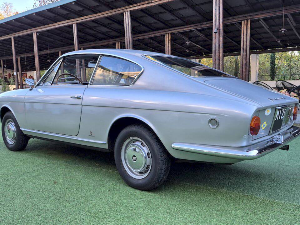 Image 15/54 de FIAT 1300 Vignale (1965)