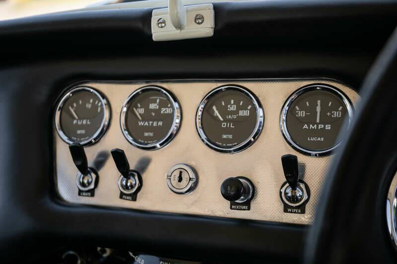 Afbeelding 18/37 van Daimler SP 250 (1963)