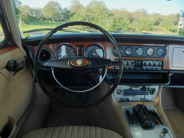 Image 32/52 of Jaguar XJ 6 2.8 (1971)