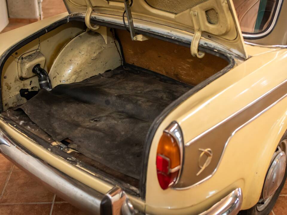 Image 15/20 of Steyr-Puch 1100 (1960)