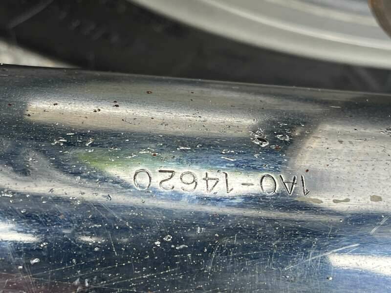 Image 16/21 of Yamaha RD 250 (1977)