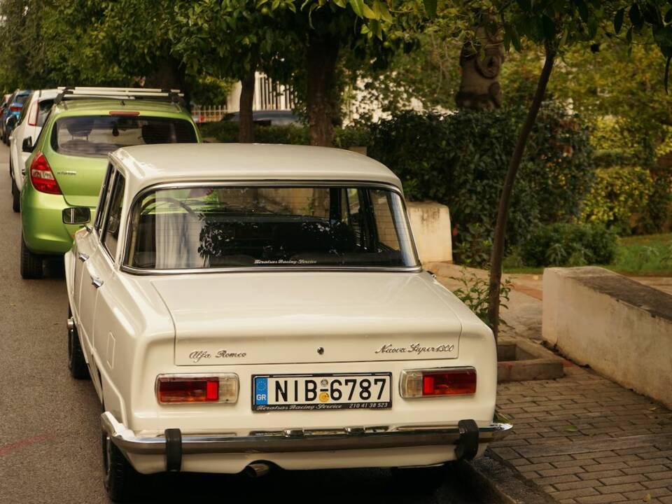 Image 4/100 of Alfa Romeo Giulia Nuova Super 1300 (1977)