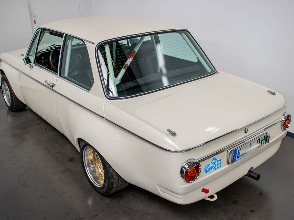 Immagine 10/32 di BMW 2002 tii (1971)